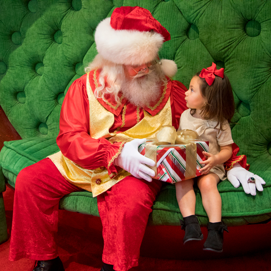 Photos with Santa at The Aventura Mall