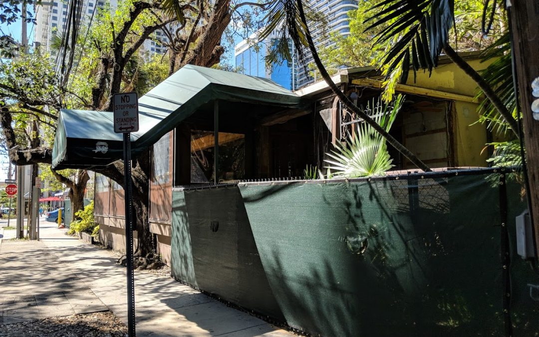 DEMOLITION ABOUT TO BEGIN AT FORMER PERRICONE’S IN BRICKELL AFTER PERMIT ISSUED