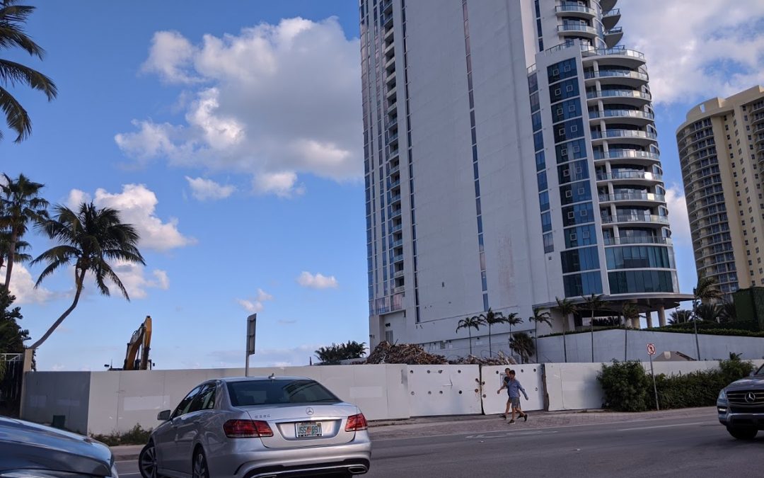DEZER DEMOLISHES OCEANFRONT BUILDING IN SUNNY ISLES WHERE MONACO HOTEL WILL SOON RISE